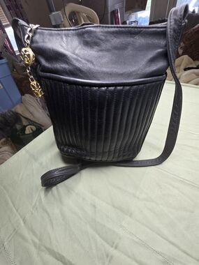 Vintage Paris Handbags New York Black Leather Pleated Bucket Bag - Metal Charm